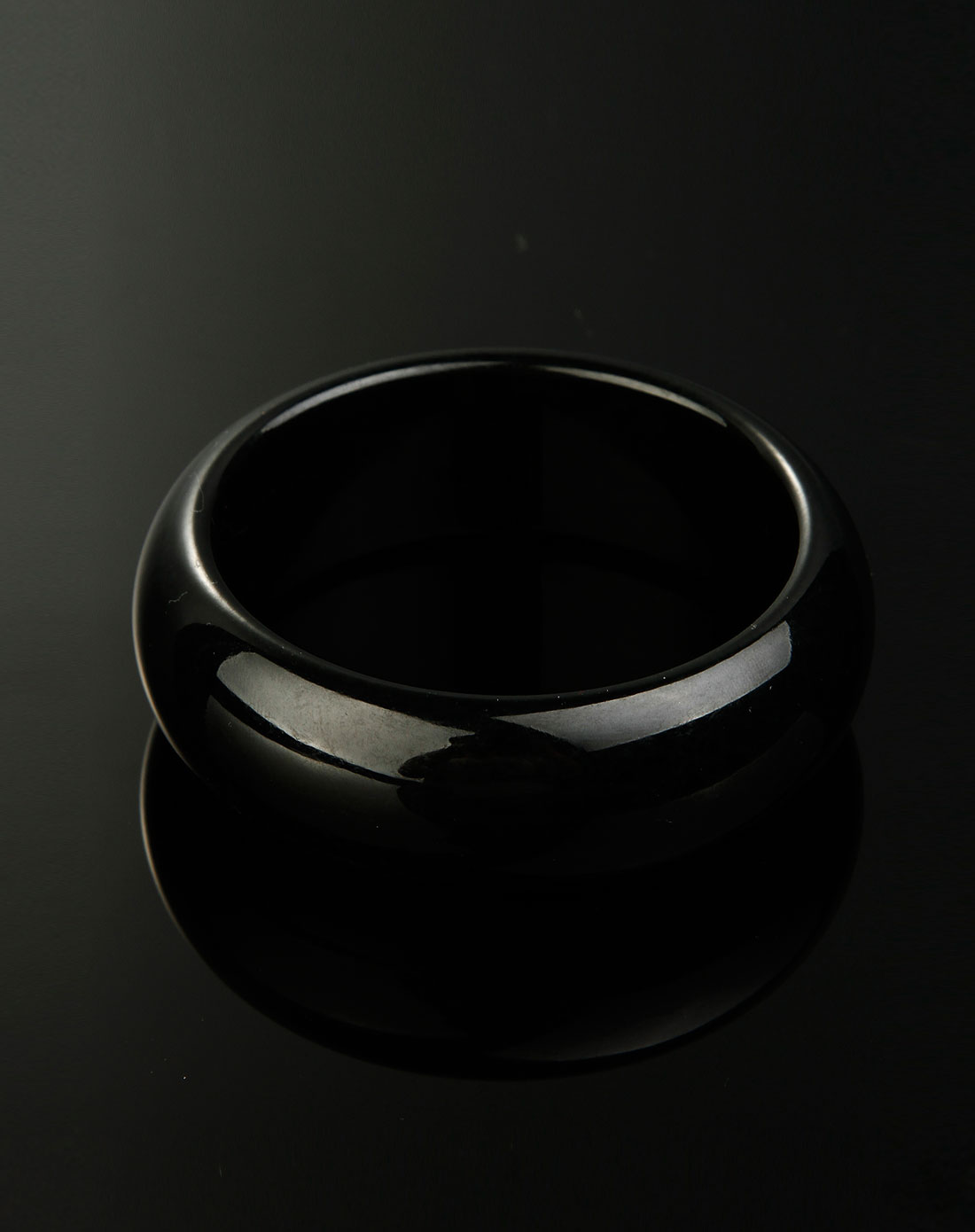 玉珍轩贵重专场黑色和田玉手镯